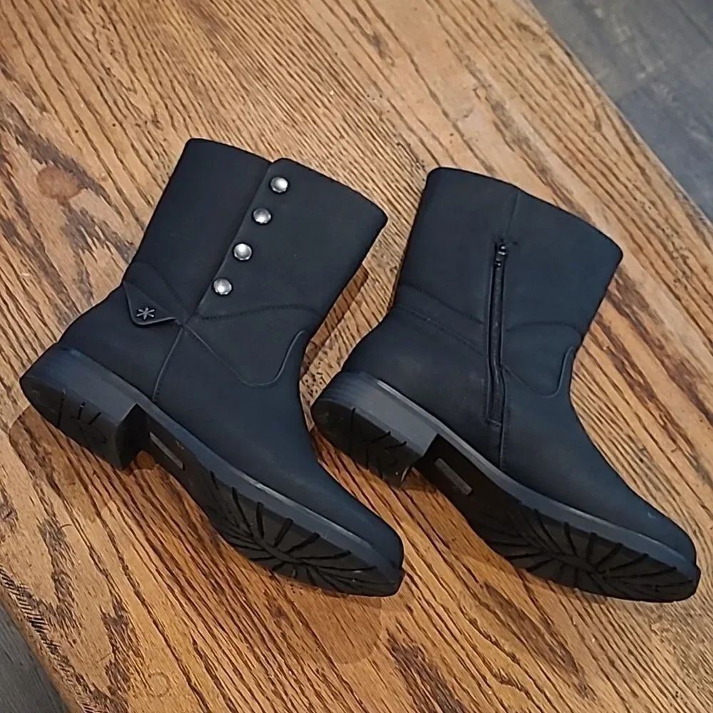 Sporto ankle boots sz 9 W partially lined sock boot